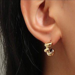 ⭐️ Awesome Metallic Wet Look Abstract Mid Century Modern Hoop Stud Earrings
